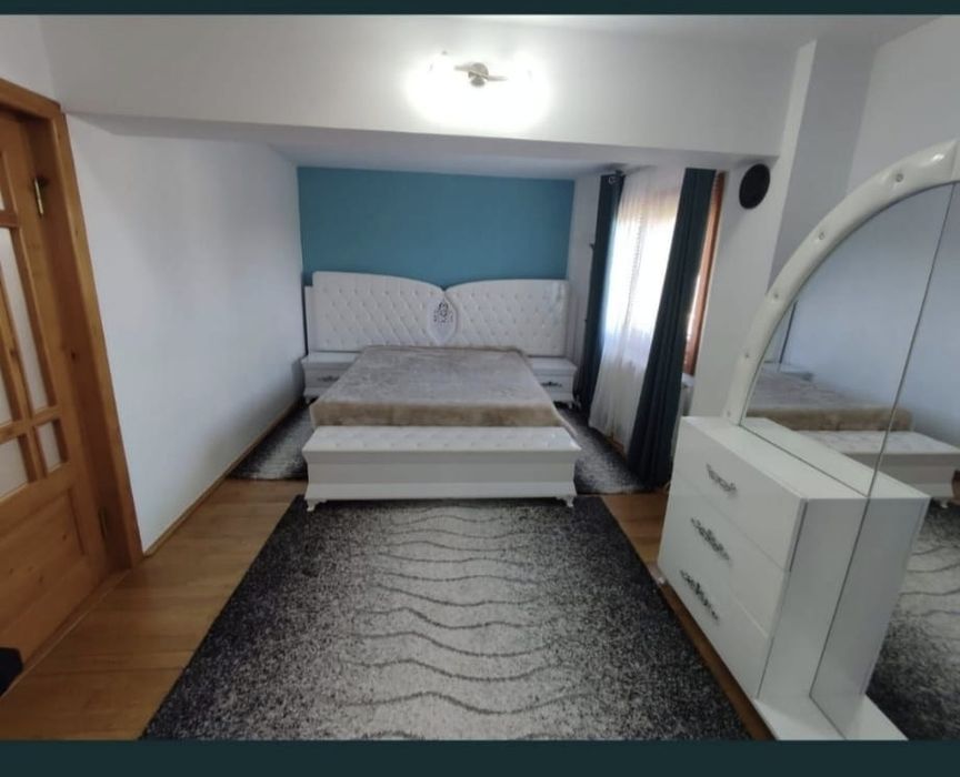 Apartament 4 camere decomandat