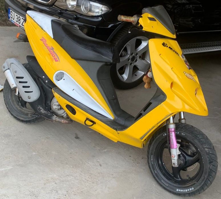 Vând scuter malaguti f12
