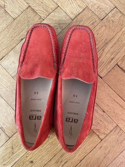 Продавам ортопедични обувки ARA