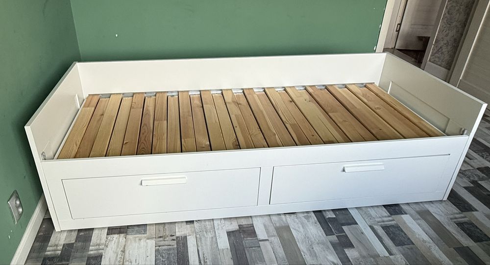 Кровать IKEA двуспальная 160*200