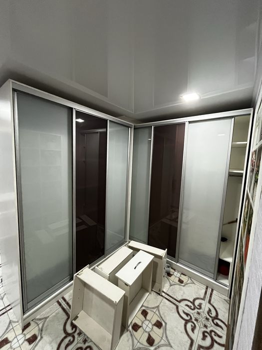 Продам шкаф в прихожую