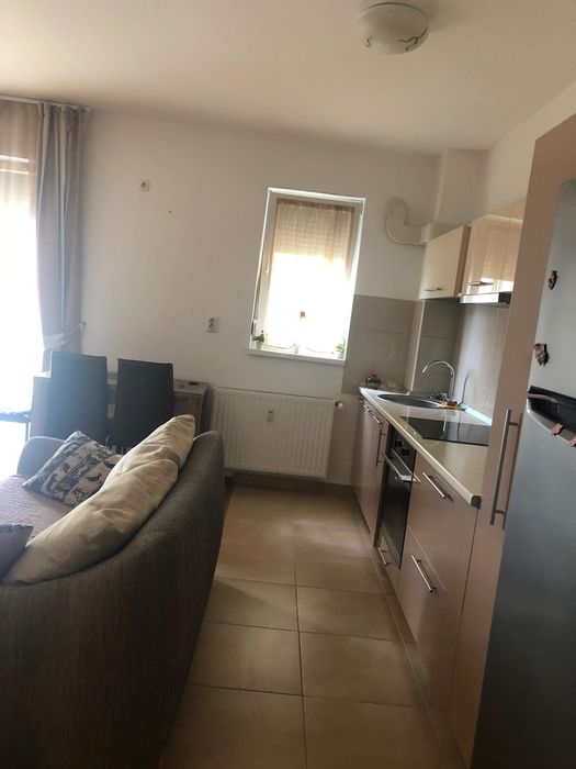 Apartament cu 2 camere de închiriat