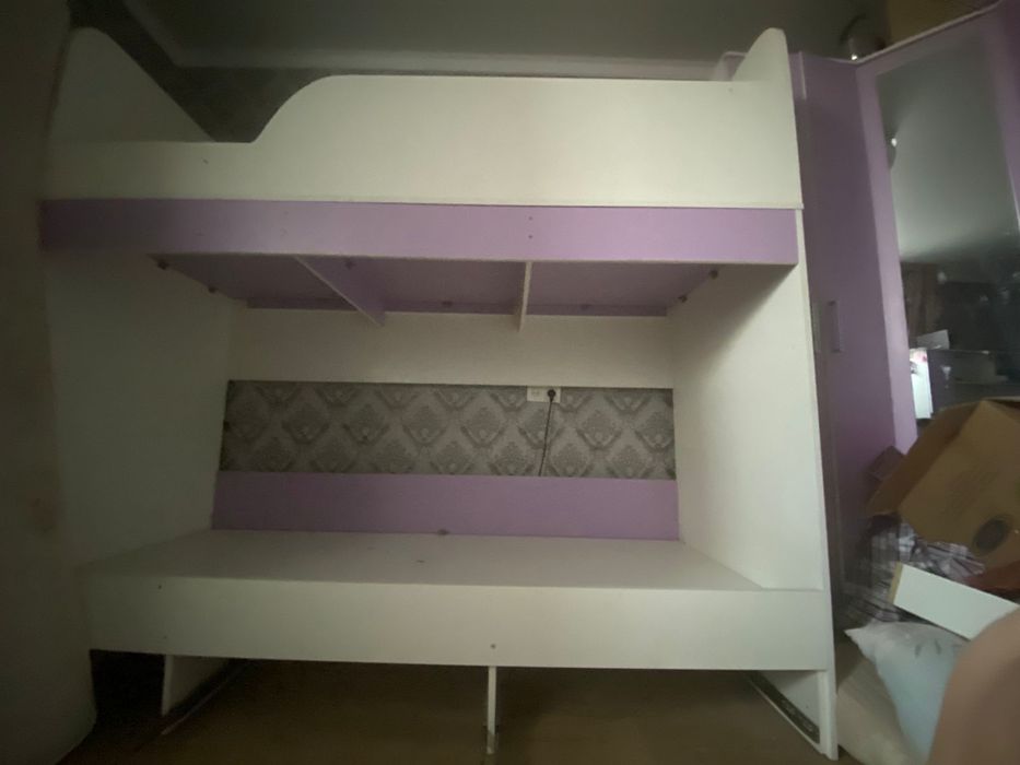 Продаётся кровать двухъярусная