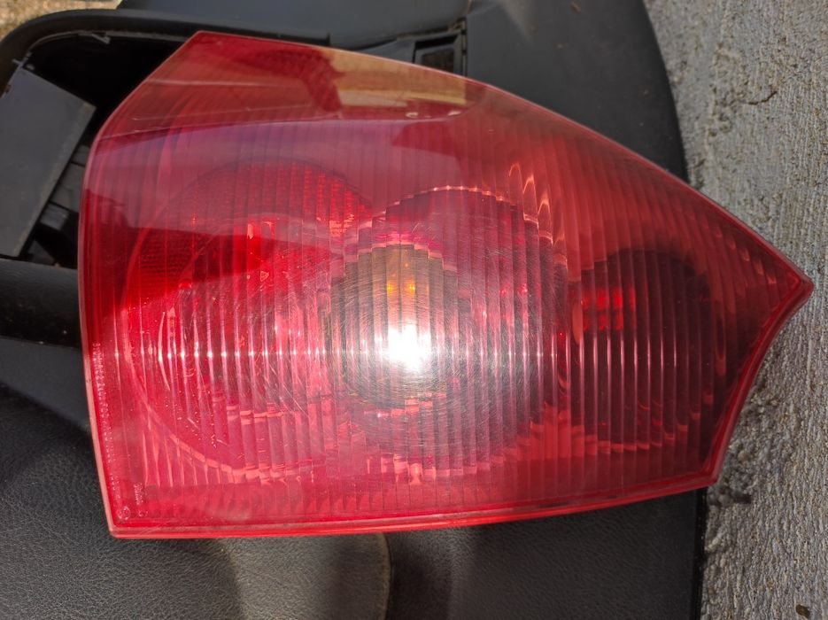 Ляв стоп за Пежо-307SW(комби)