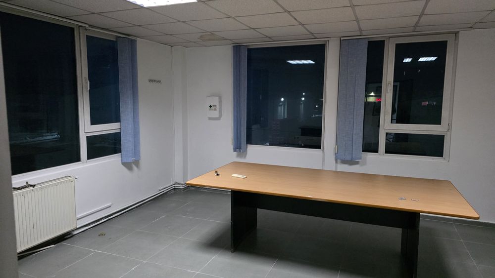 INCHIRIERE Depozit cu Birouri Parcare DN 65 zona Auchan Bradu