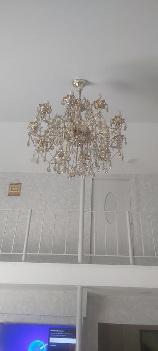 Люстра для гостиной и для холла