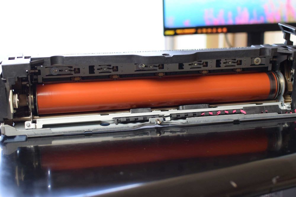 Copiator Bizhub C452 Color cu Finisher - duce si 150.000 pagini/lună