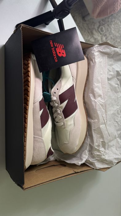 New Balance NB 237