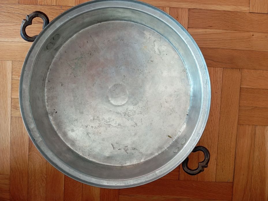 Медна тава с дръжки и похлупак