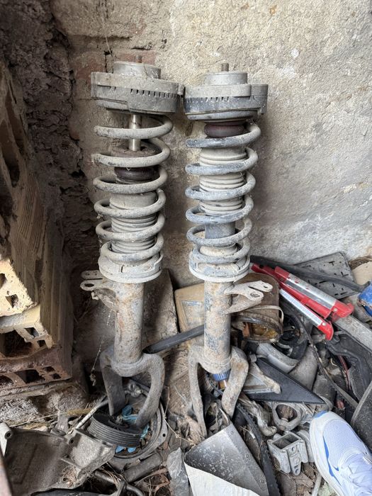 Предни Амортисоьри Oem за F10/11 Xdrive 530xd, 535xd , 550xd М пакет