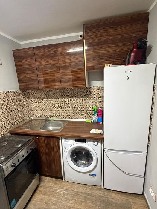 Proprietar vând  garsonera