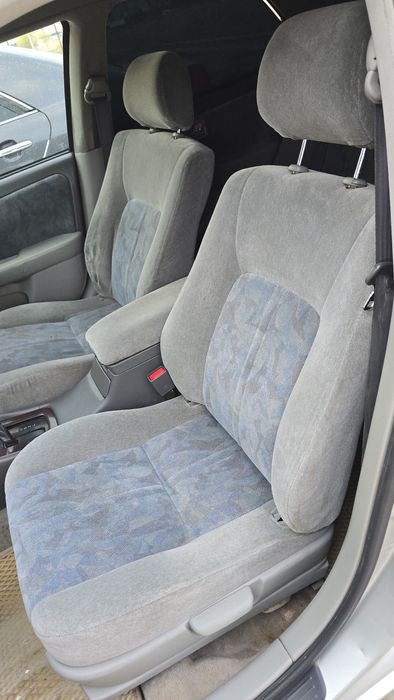 Продаю срочно машину