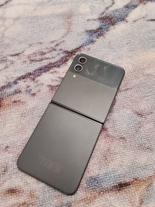 Samsung z flip 4 128