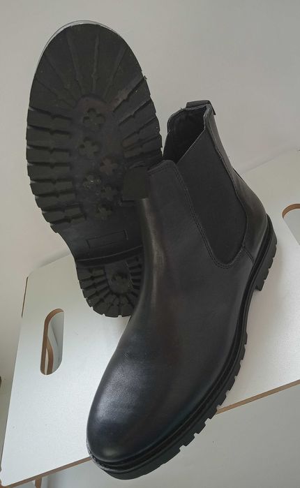 Ghete chelsea 42 42.5 43 plain toe ZIGN London piele moale NOU