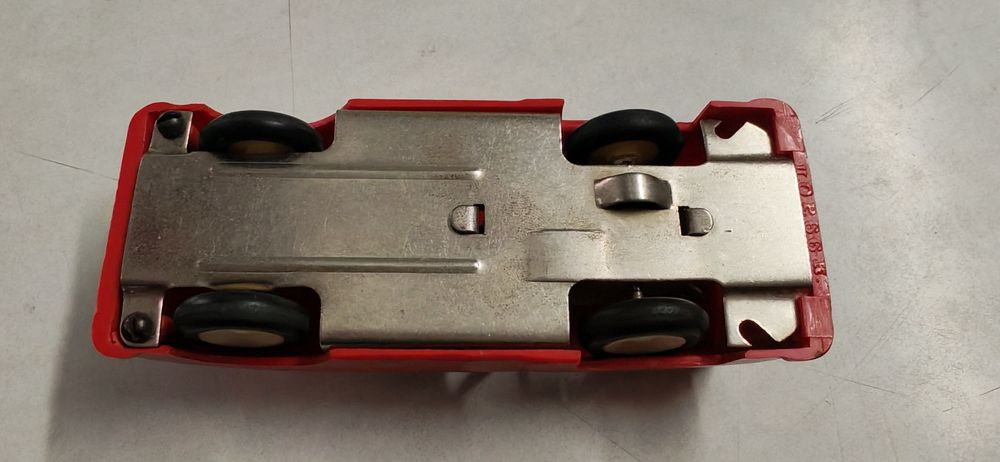 Модель Москвич инерционная. СССР.