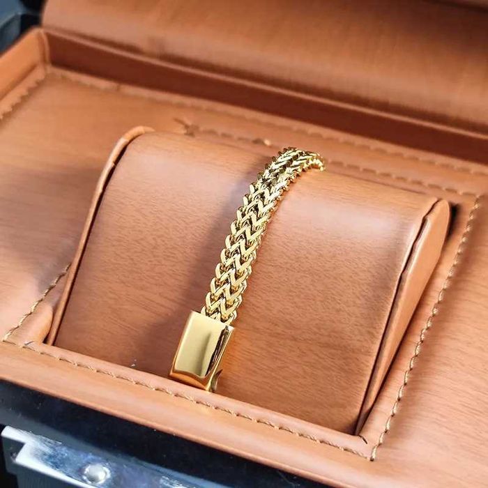 Нова Мода Златна Мъжка Гривна От Медицинска Стомана 22см магнит.закопч