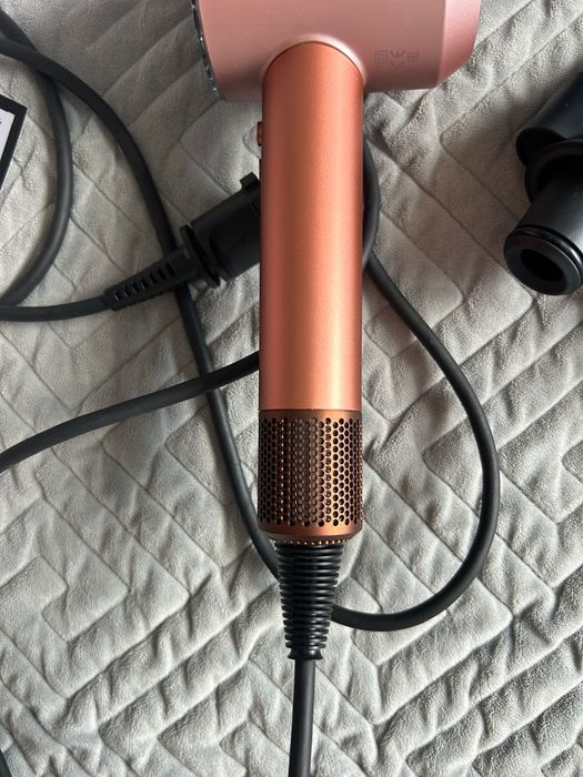 Фен Dyson supersonic nural