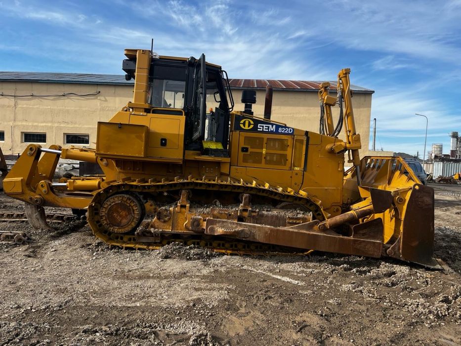 Бульдозер SEM (Caterpillar D7R)