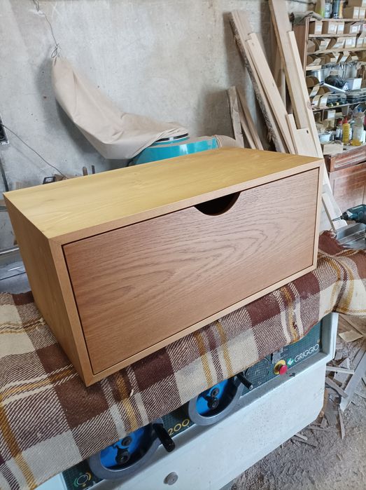 Висящ шкаф за баня