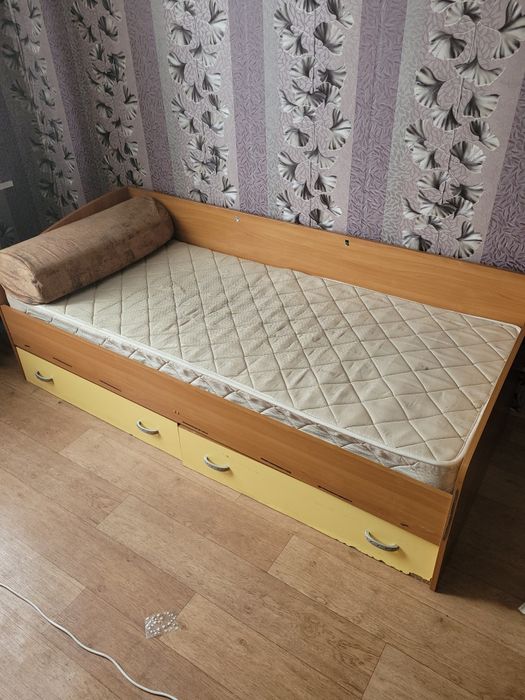 Продам подростковую мебель