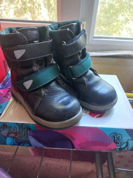 Продам ботиночки в отличном состоянии.