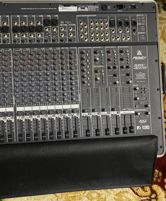 Peavey SRC 4018 mixer