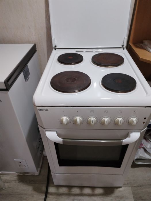 Продам электроплиту