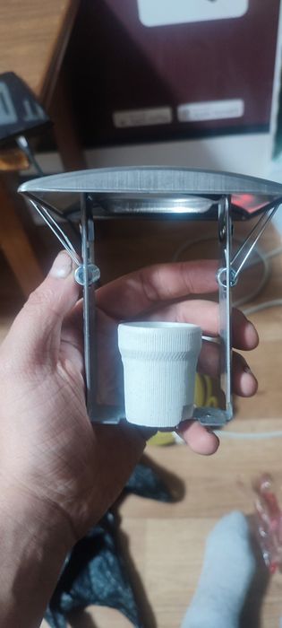 Продам светильники для потолка.