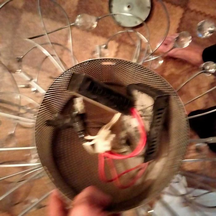 Продам люстру для зала