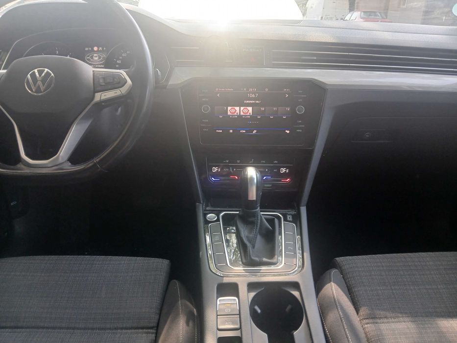 VOLKSWAGEN Passat 0 — imagine 4