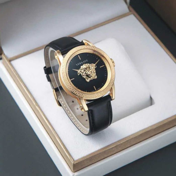 Мъжки часовник Versace VERD01320