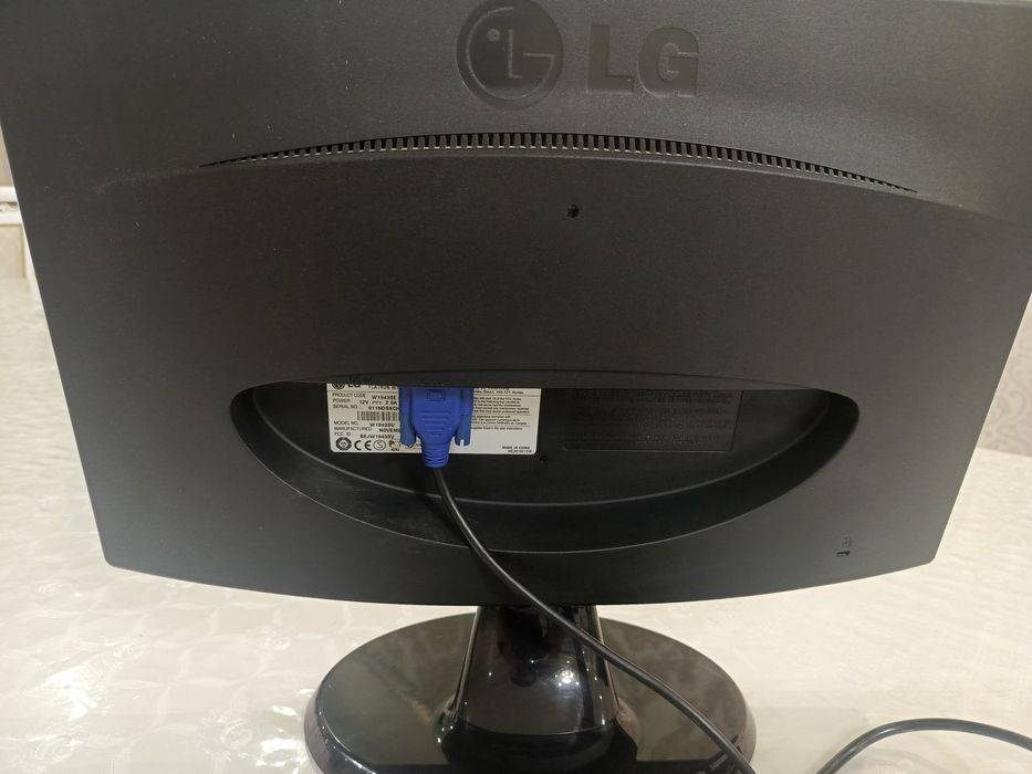 Монитор LG W1943SE