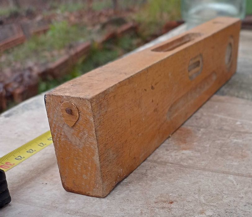 Стар Дървен Нивелир