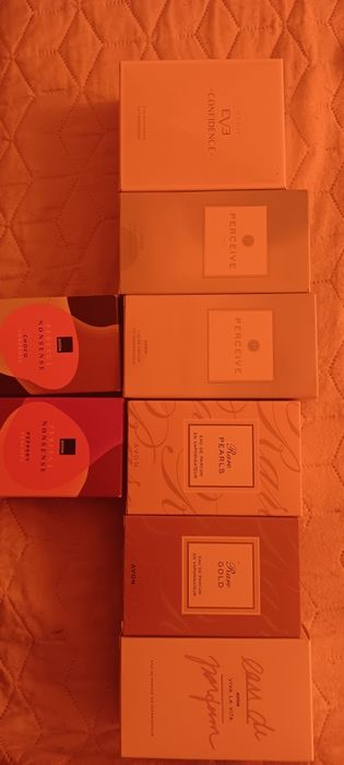 Дамски парфюми на цени от 18 лв. Вземи в компект с лосион или крем