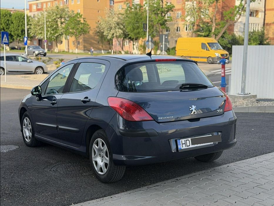 Vând Peugeot 308 automat  1.6 benzina 2009