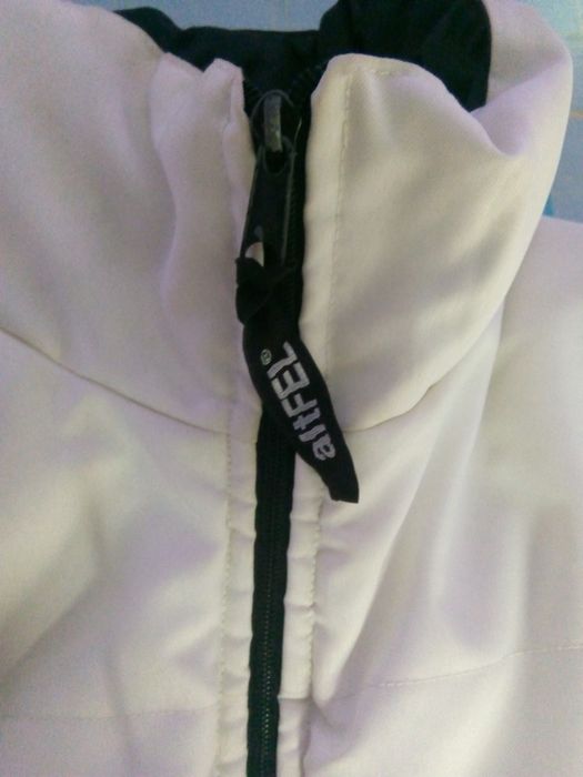 Geacă,,hip hop,, altfel