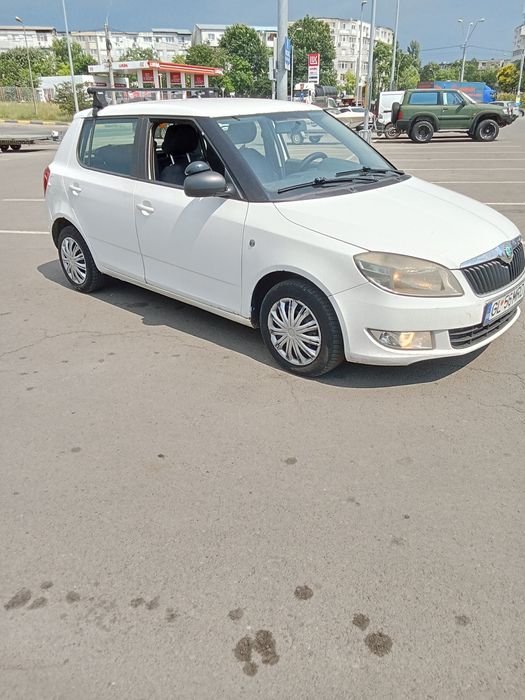 SKODA Fabia 2011 — imagine 3