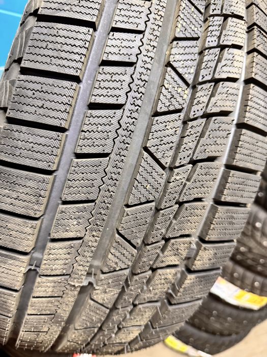 Шины 235/45 R18 Firemax