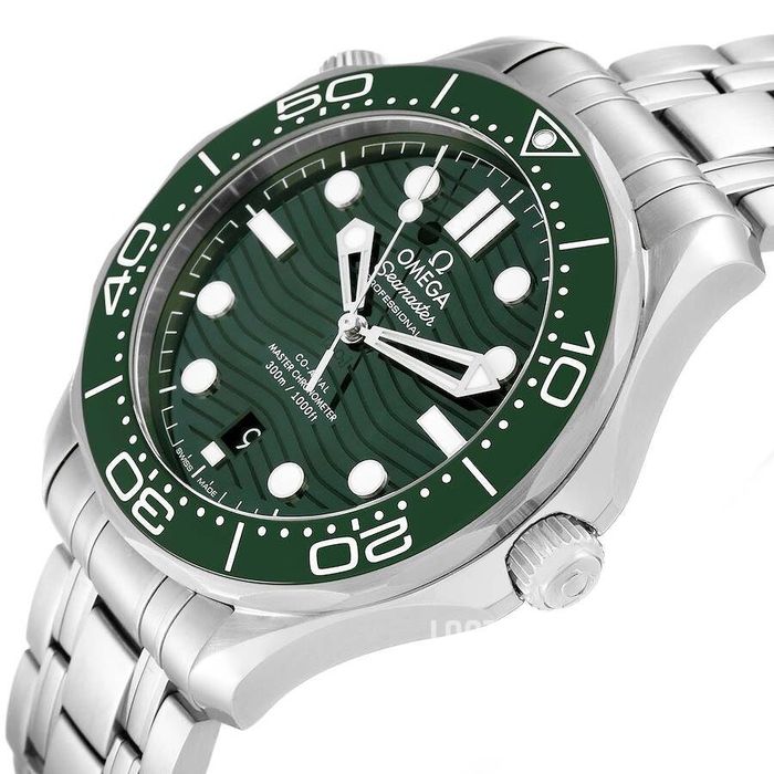 Срочно продам новый мужской часы omega AAA