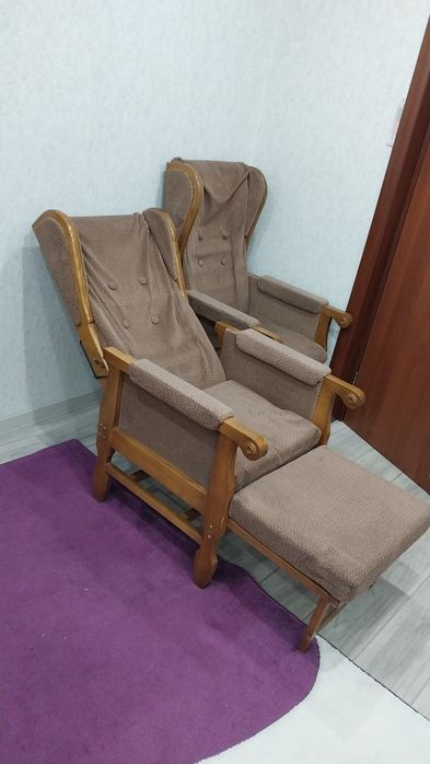 Продам кресла- шезлонги(возможно для реставрации)