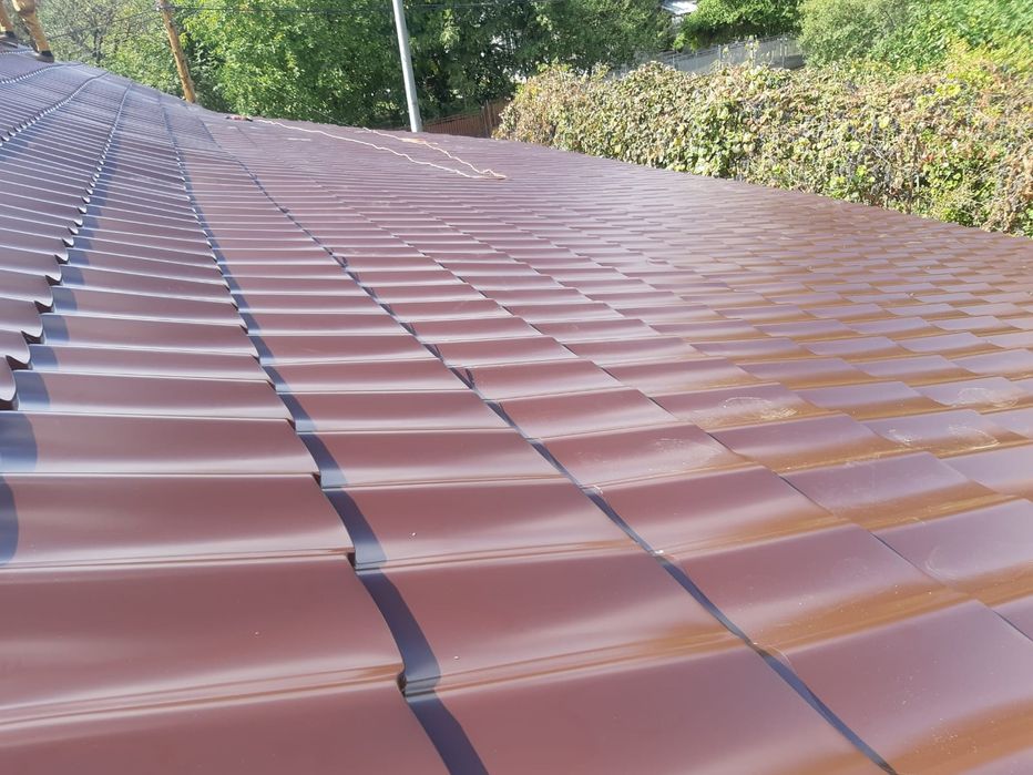 Executam acoperisuri la cerere