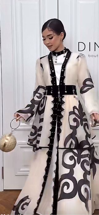 Продам платье новое