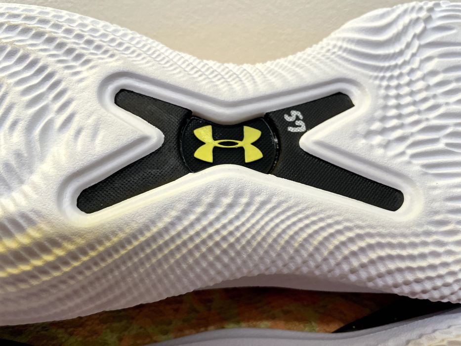 Ghete baschet Curry 10 (UnderArmour) Bang Bang - size 45 - noi