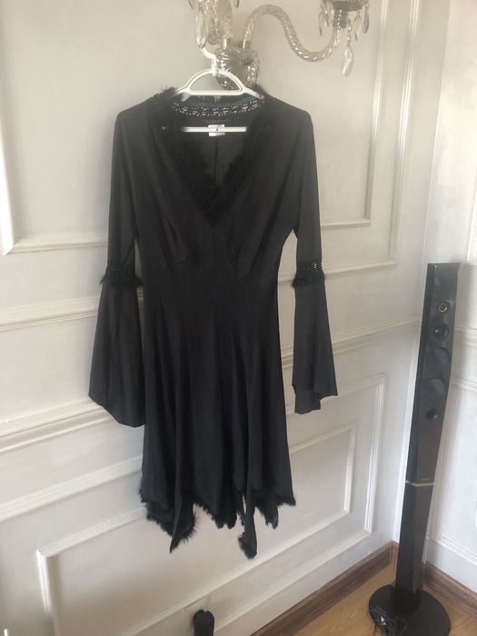 Платье красивое Velemon