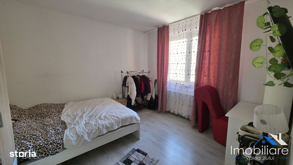 Apartament 2 camere decomandate – Lupeni | Bulevardul Pacii, Etaj 2/10