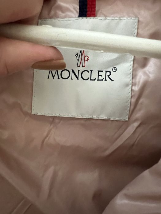 Geaca Moncler roz pudra