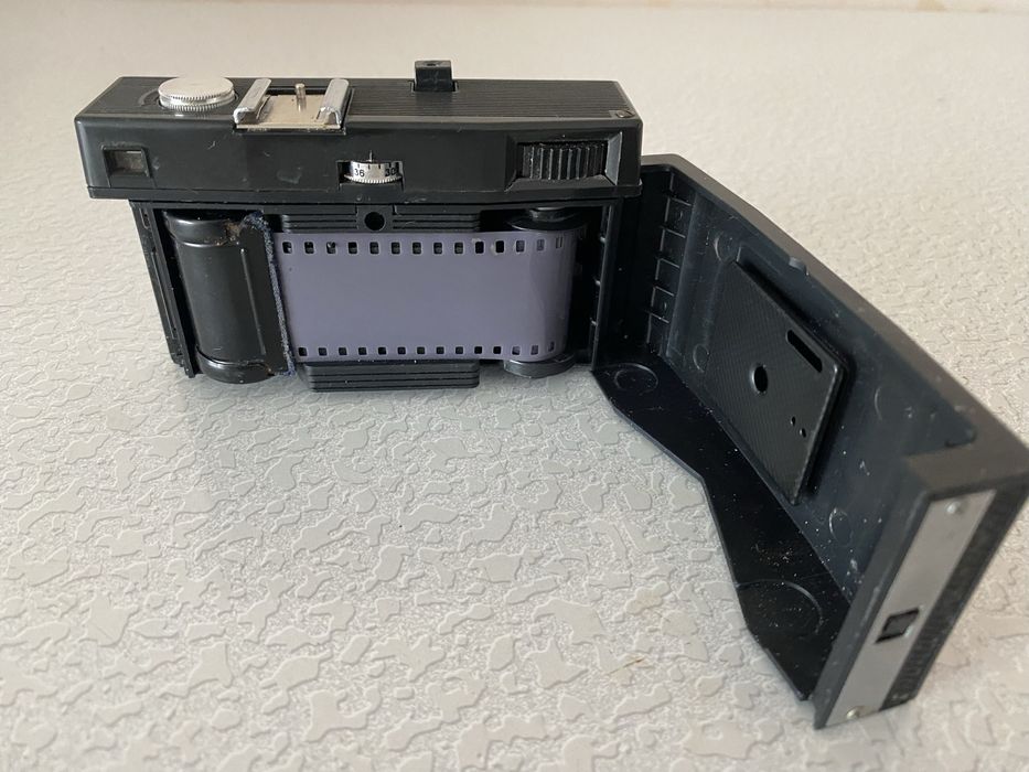 Фотоаппарат Смена 8М.