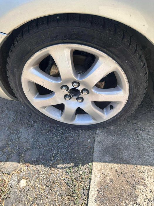 НА ЧАСТИ Toyota Avensis 2.0Vvt-i 147к.с ръчка 2005г