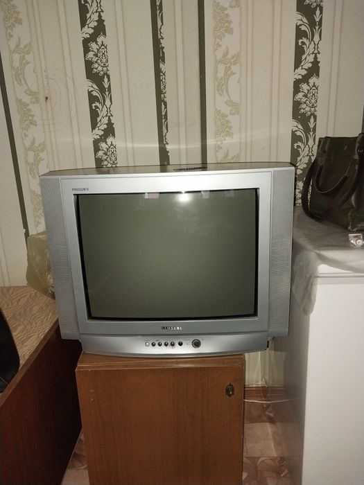 Продам телевизор