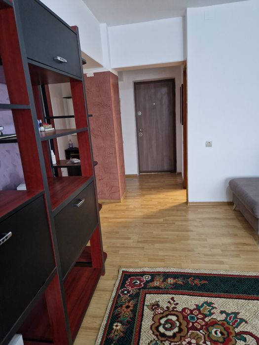 Vând apartament 2 camere.Centru.Rm .Vâlcea!